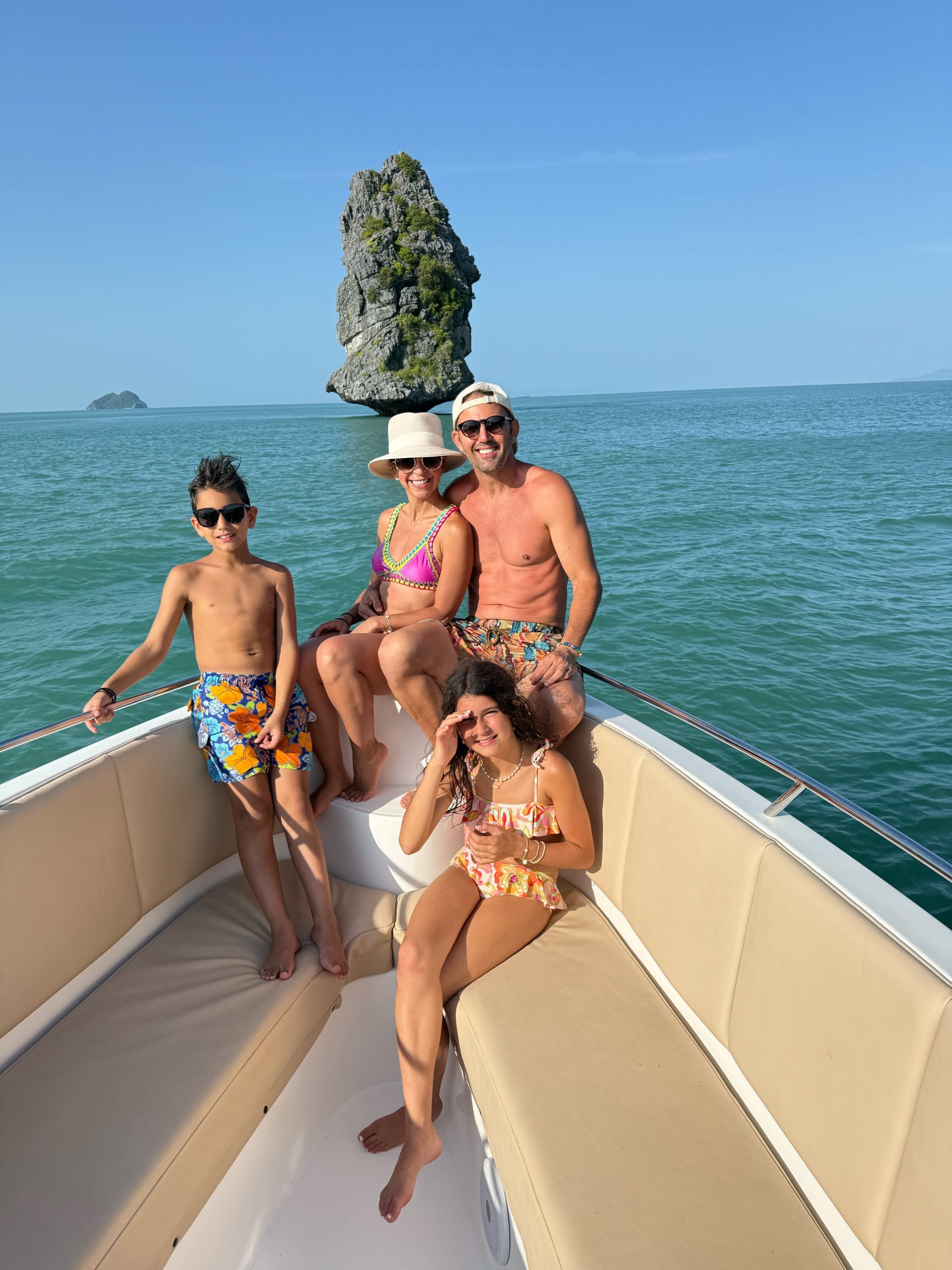 AngThong Marine Park Boat Charter Private Tour Family Trips